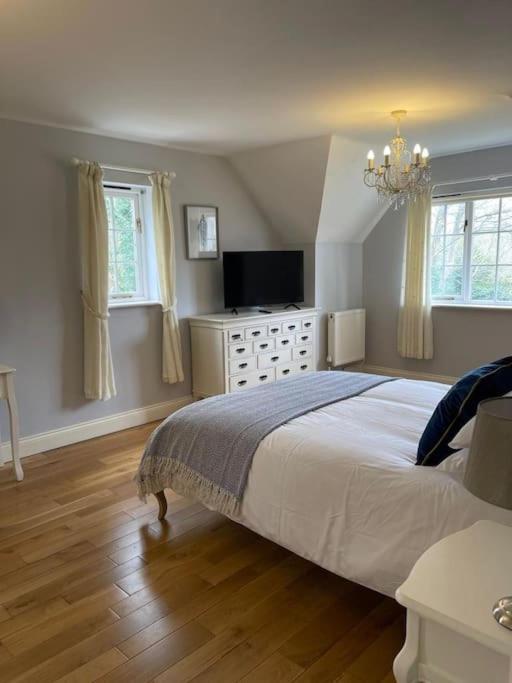 Large Coastal Cottage, Private Indoor Pool, Hut Tub, Sauna And Steam Pod Weymouth Extérieur photo