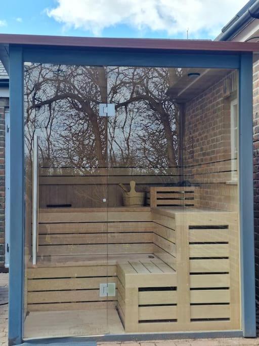 Large Coastal Cottage, Private Indoor Pool, Hut Tub, Sauna And Steam Pod Weymouth Extérieur photo